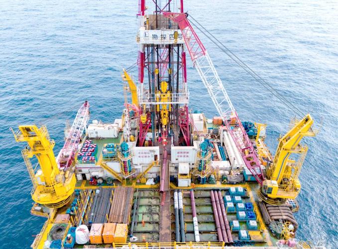 北部湾突破 中国石化海中凹陷钻探获高产油气流，深海石油钻探设备迎来新机遇